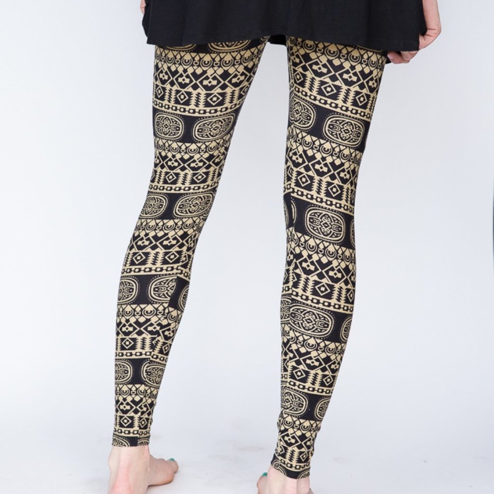 Agnes & Dora Leggings Tombs in Black and Brown Halloween NWT in Package Sm/Med